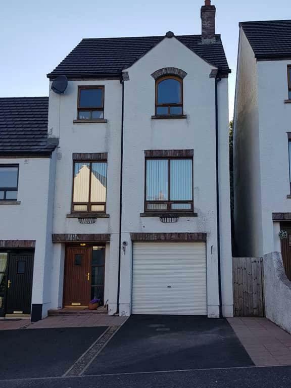 Spire View Townhouse Villa Ballycastle Ngoại thất bức ảnh